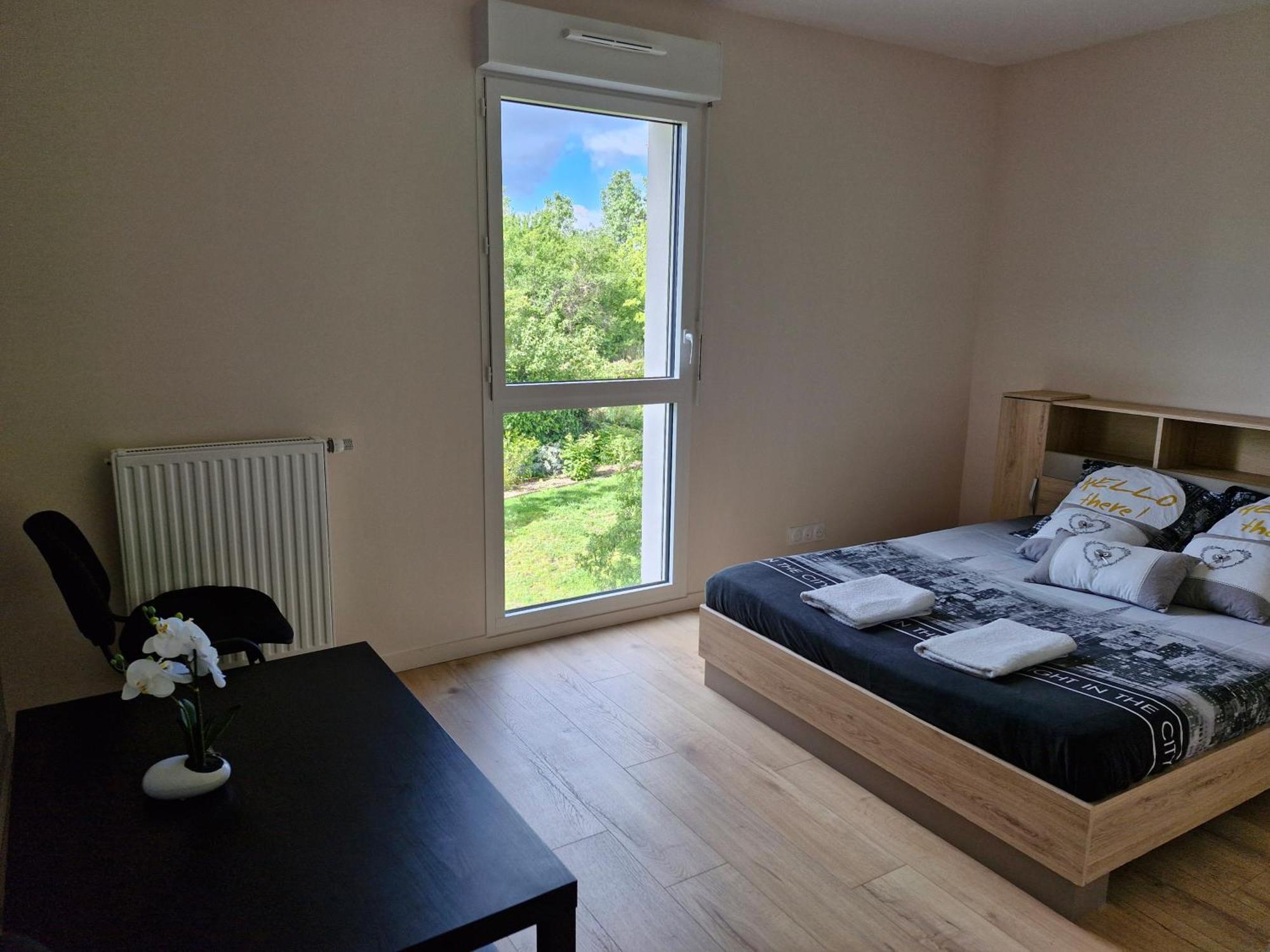 Appartement A Floirac Avec 2 Chambres, Un Parking Prive, Une Terrasse, A 5 Minutes En Voiture De L'Arkea Arena De Bordeaux المظهر الخارجي الصورة